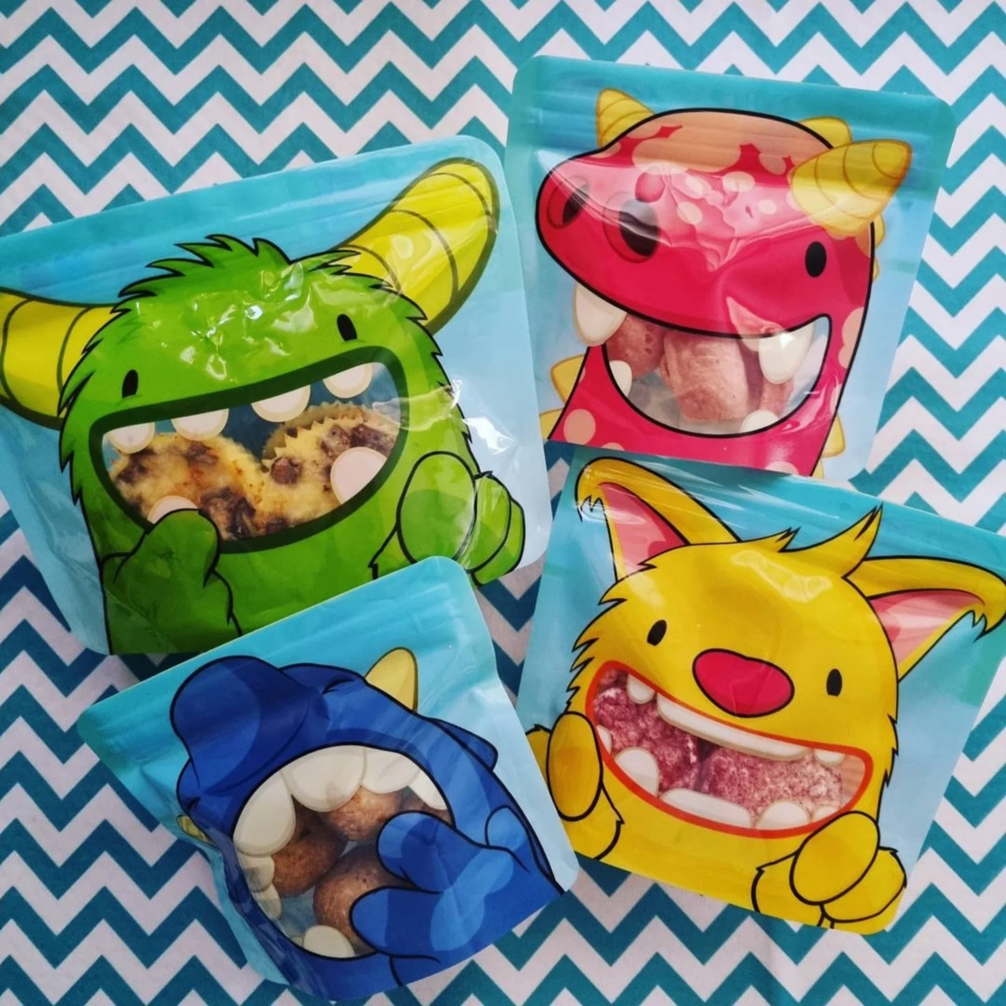 Nom Nom Kids Yellow Monster Reusable Snack Bags 4 Pack Stand Up Design - Image 3