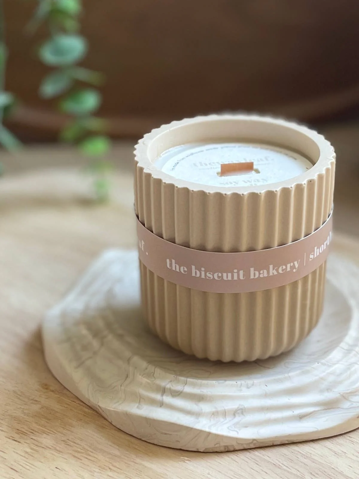 Biscuit Bakery Stoneware Soy Candle – Artisan Sweet Home Fragrance - Image 2