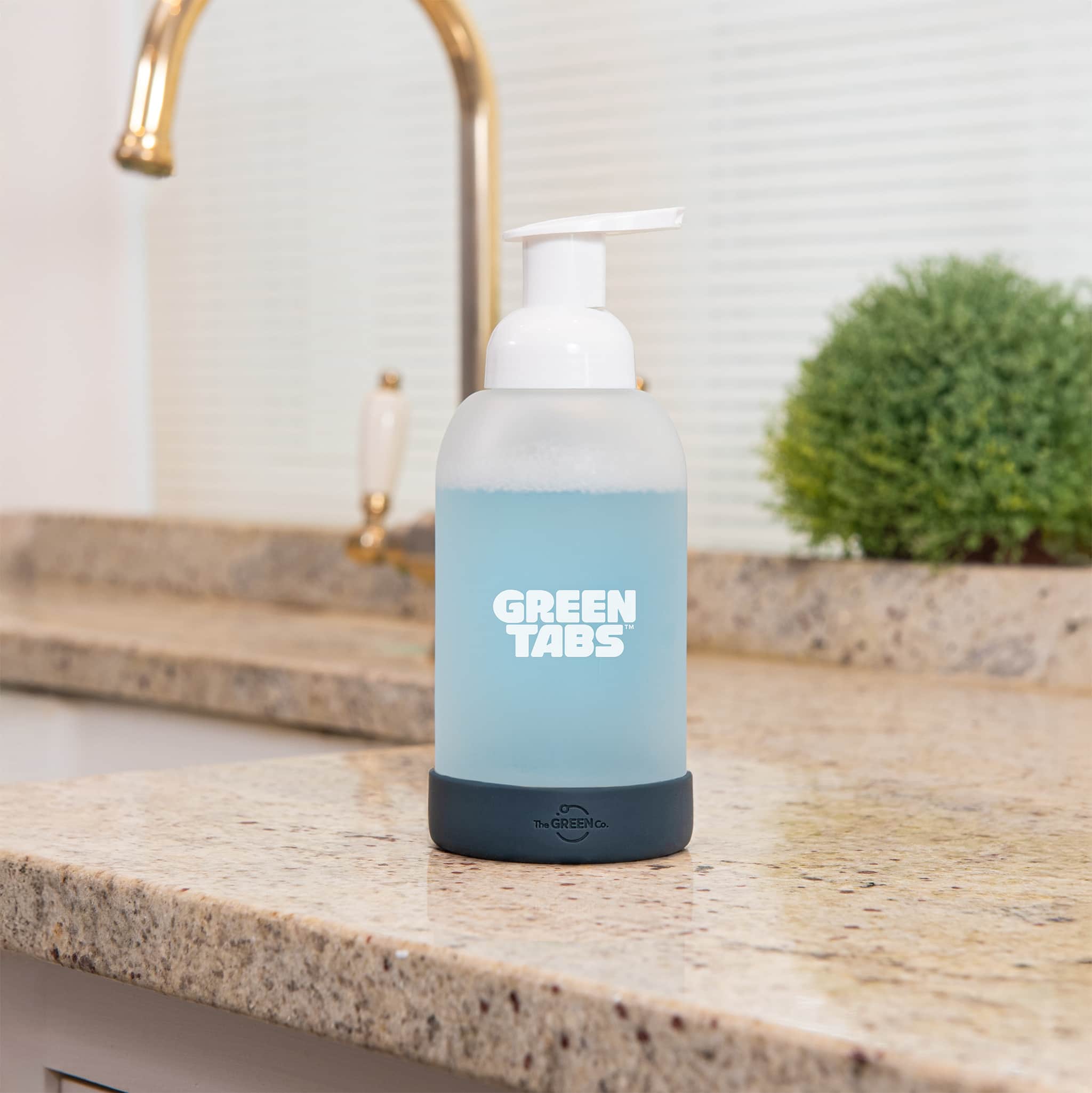 Foaming Hand Soap GreenTabs™ Starter Kit – Refillable Glass Bottle - Image 5