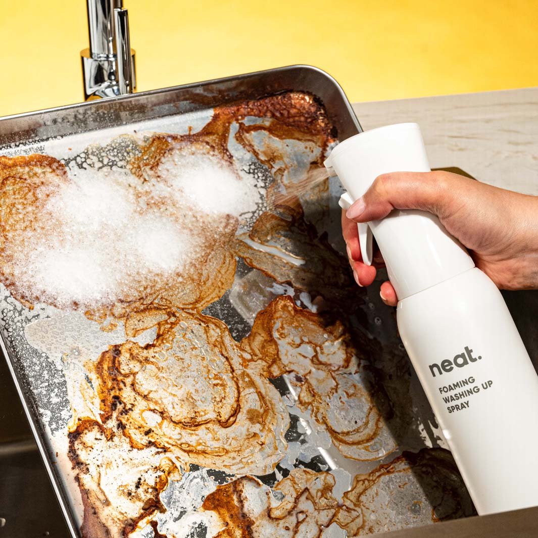 Neat Foaming Washing Up Spray Starter Pack & Refill – Mango & Fig - Image 6