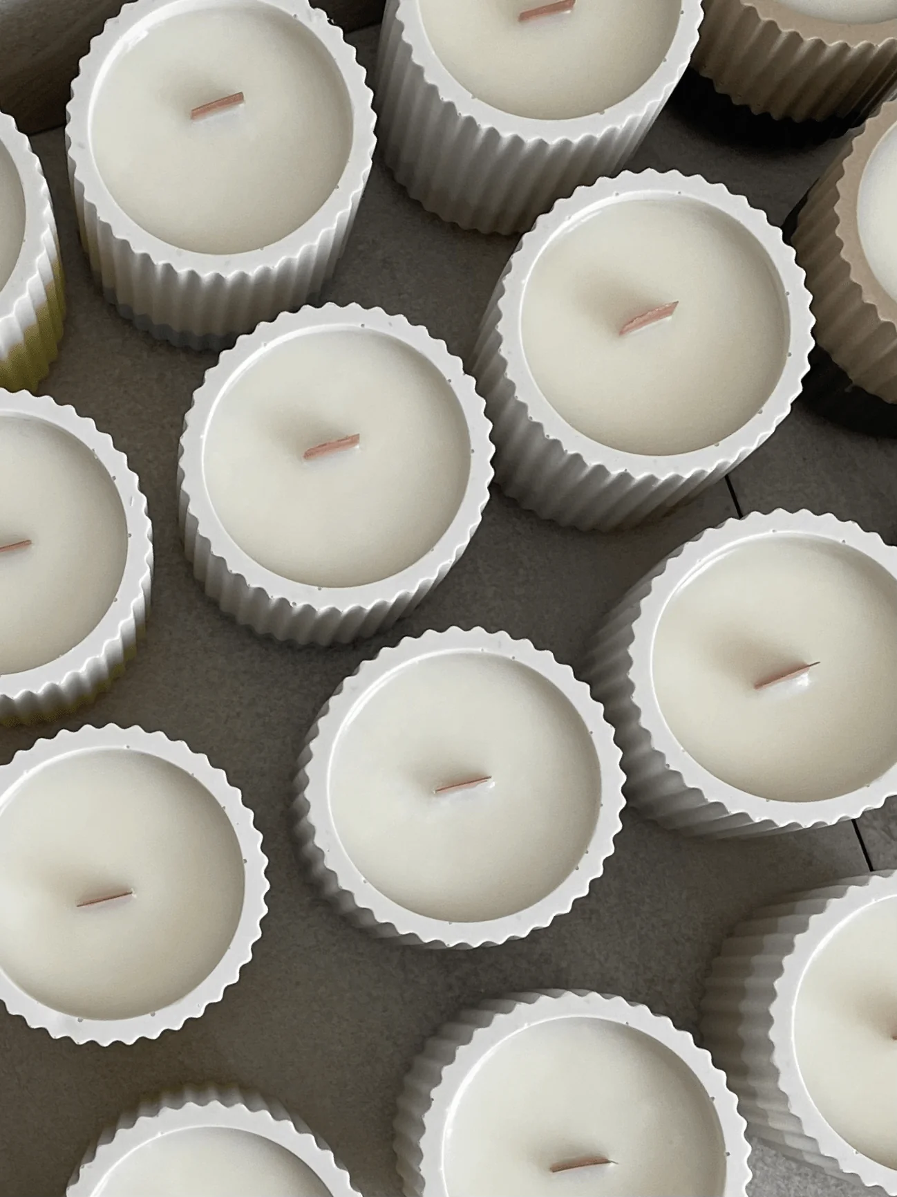 Lemon & Lavender Stoneware Soy Candle – Soothing Bedtime Aroma - Image 8