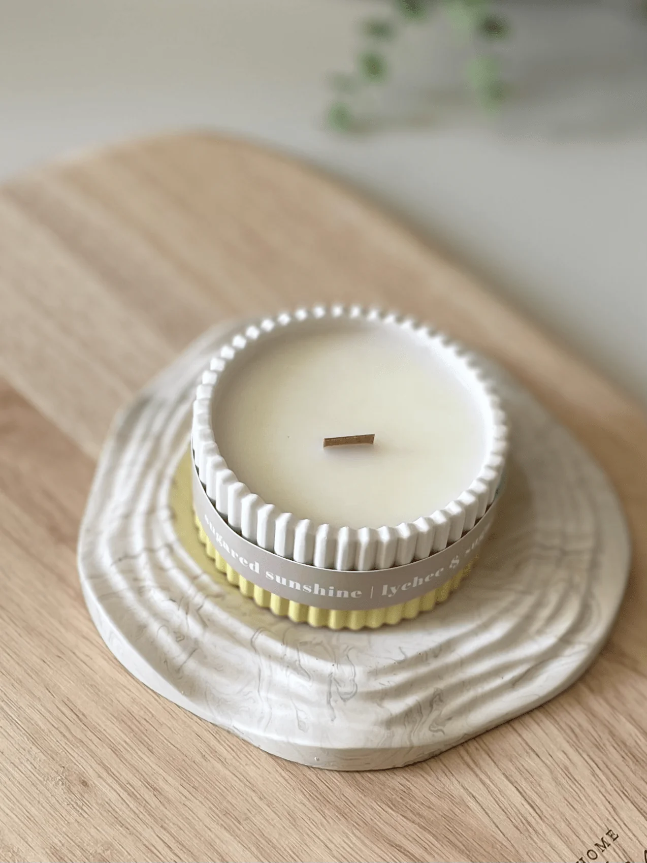 Lychee Stoneware Soy Candle – Summer-Inspired Tropical Fragrance - Image 4