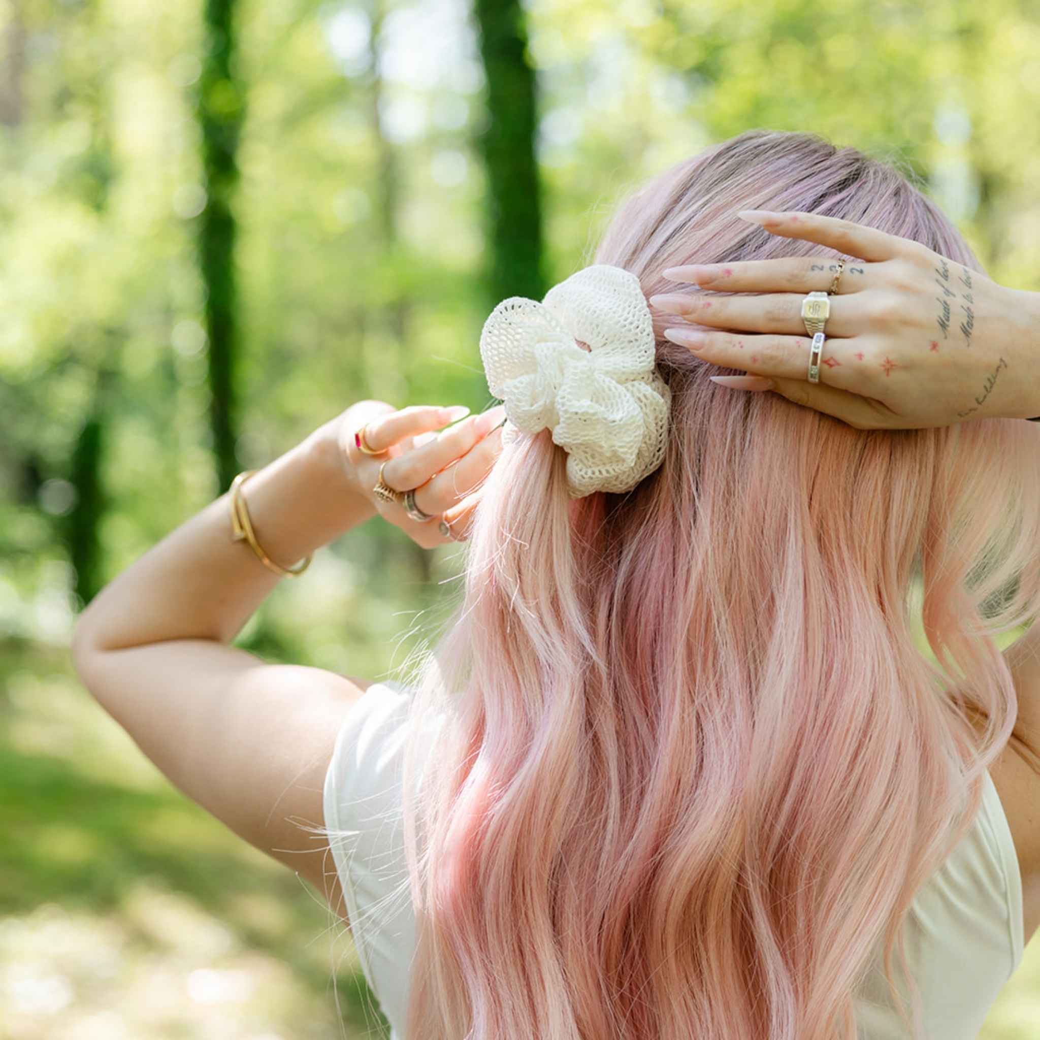 Oversized Plastic-Free Honeycomb Scrunchie – Organic Cotton - Image 3