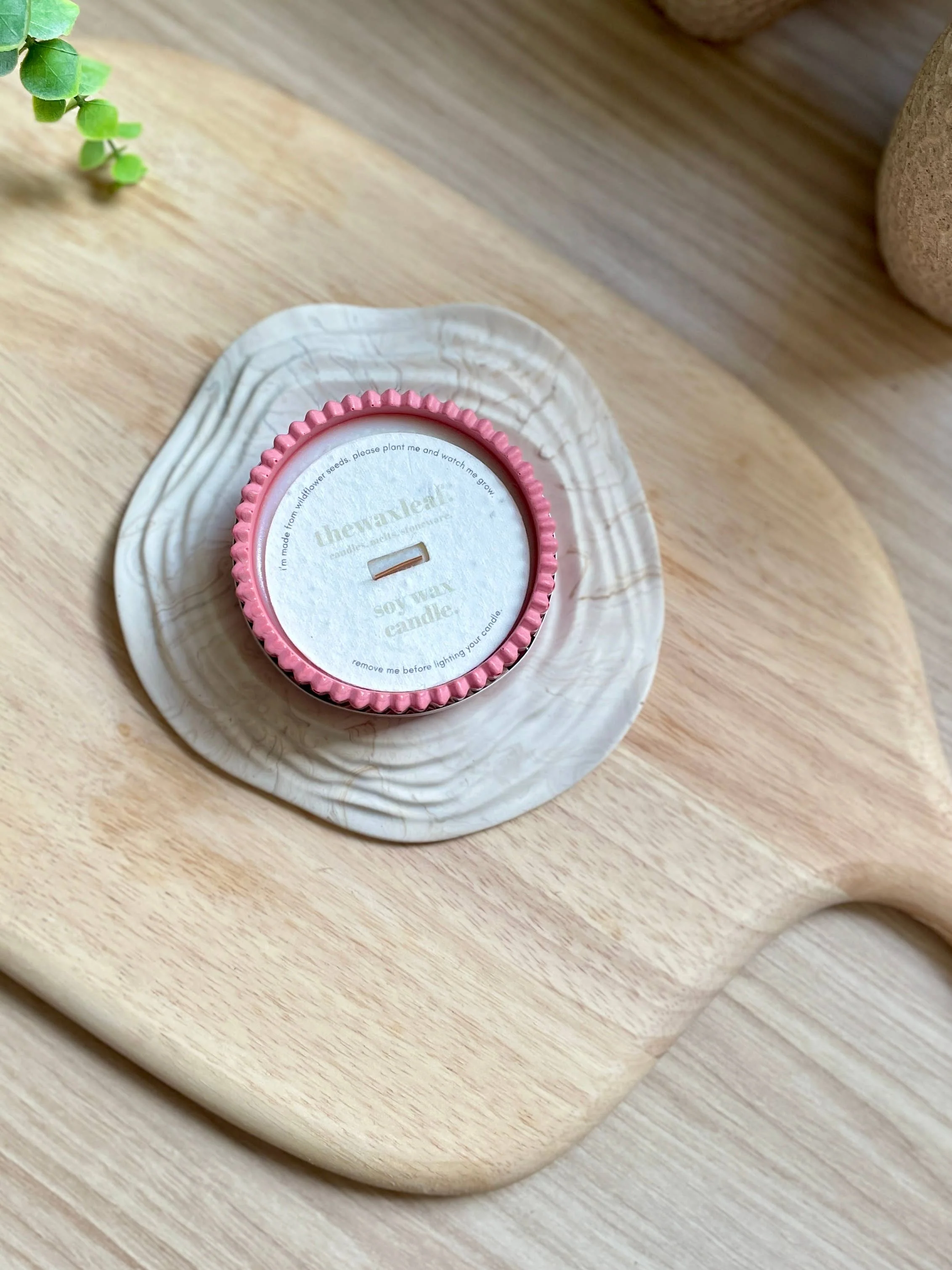 Rose Garden Luxury Soy Candle – Classic English Rose Scent - Image 3