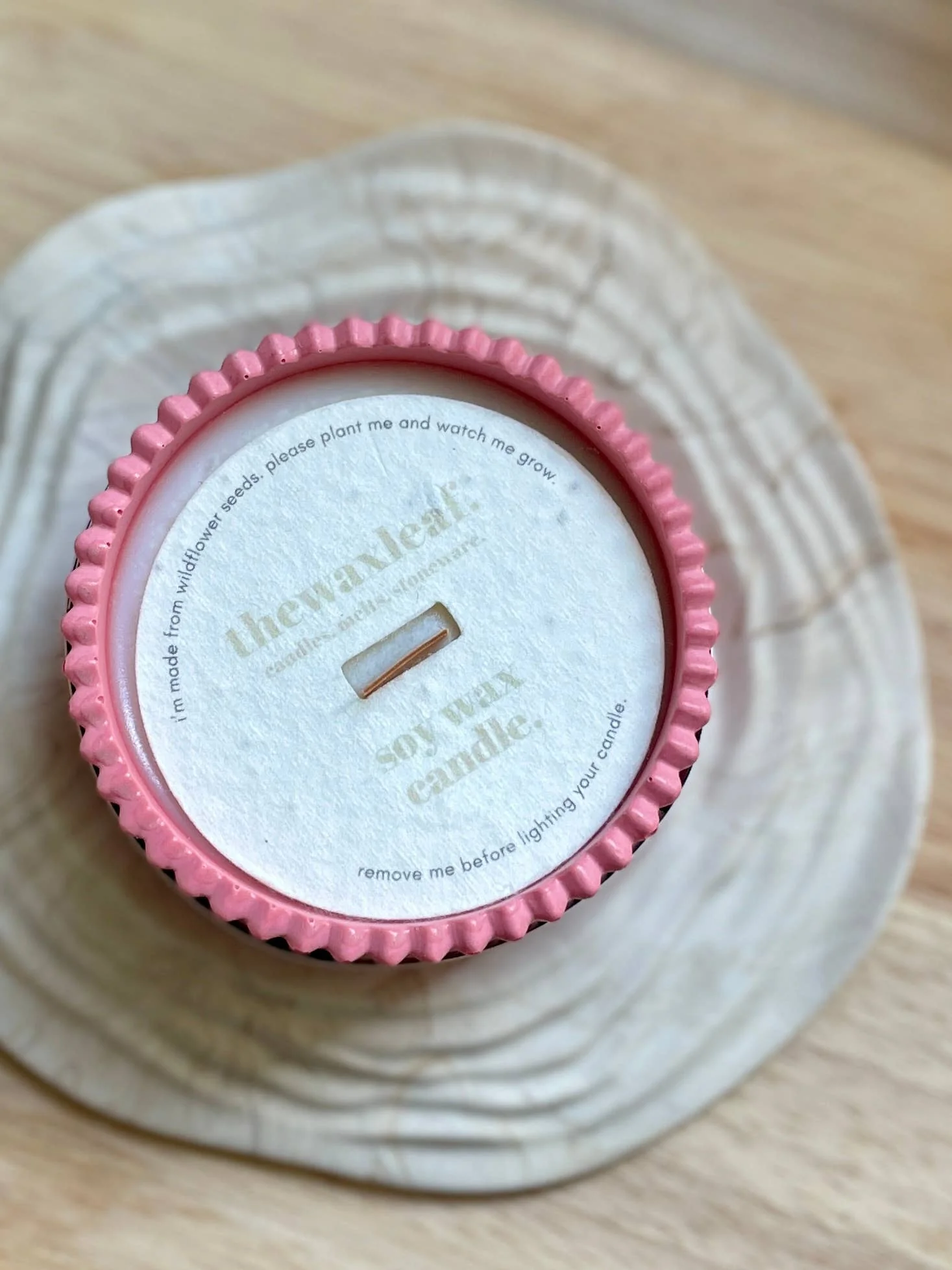 Rose Garden Luxury Soy Candle – Classic English Rose Scent - Image 4