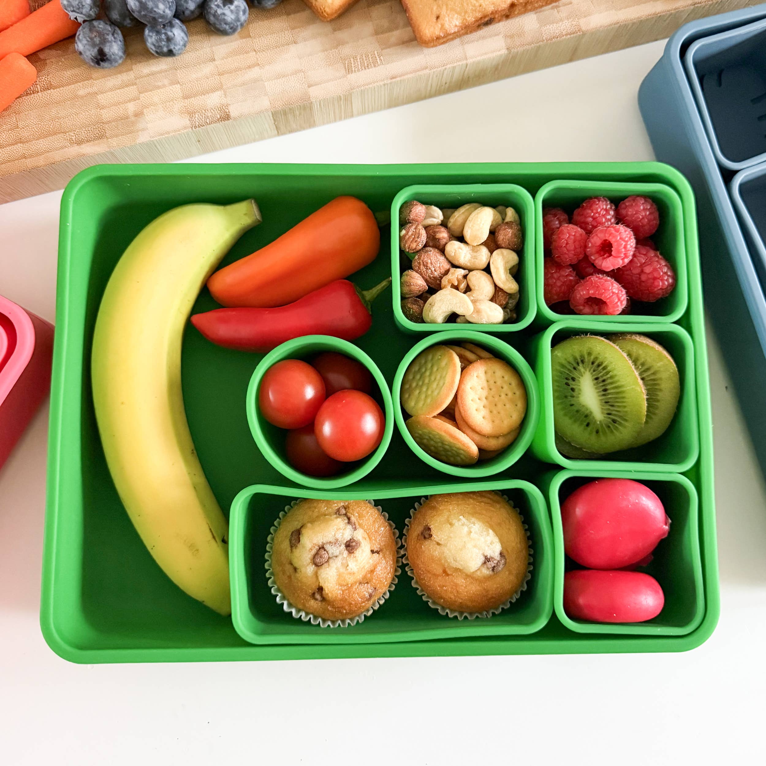 Pick Plates Snackle Box Silicone Snack Box – 10 Compartment Food Container - Image 3