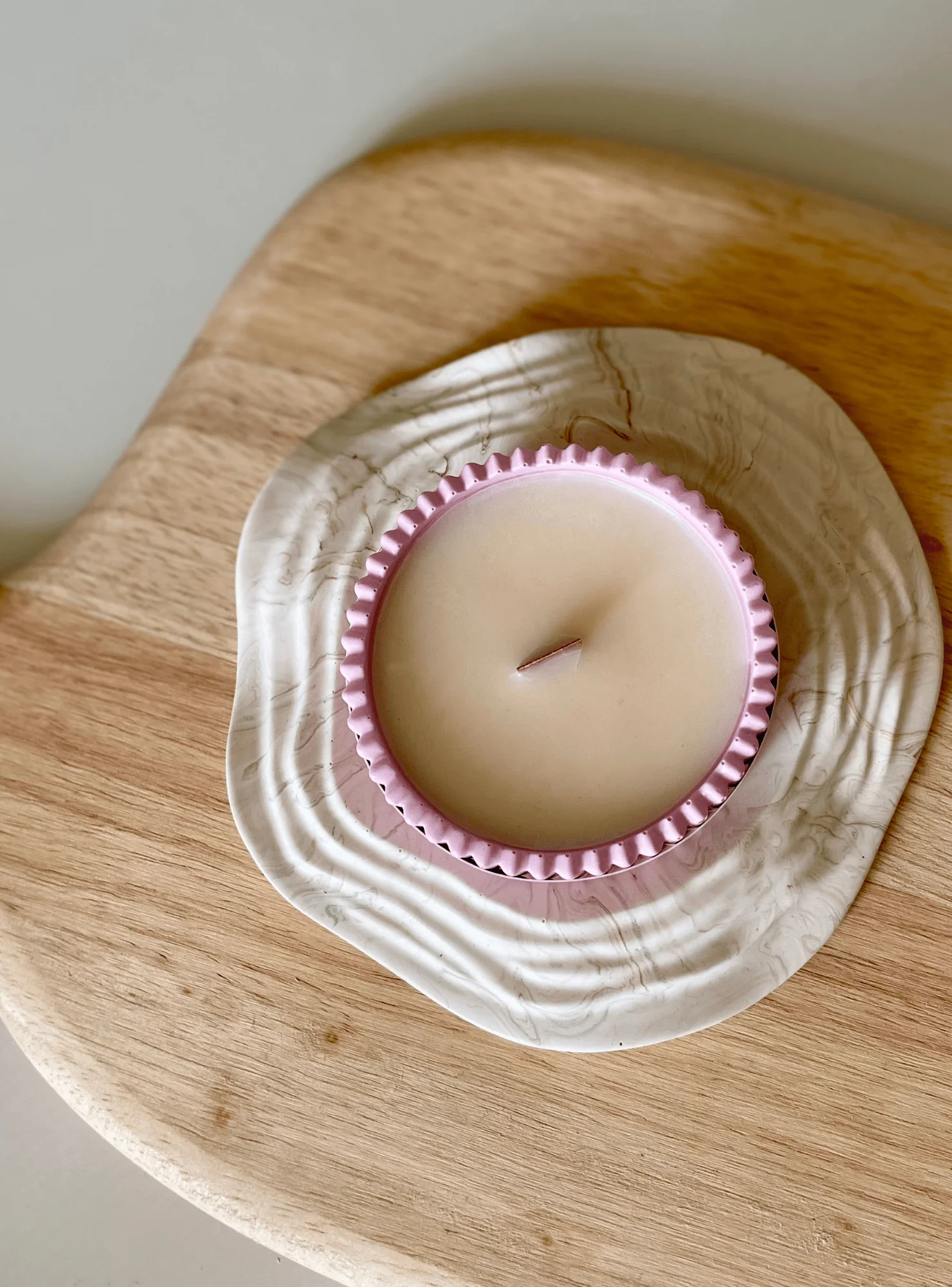 Wildflower Stoneware Soy Candle – Eco-Friendly Floral Home Fragrance - Image 3