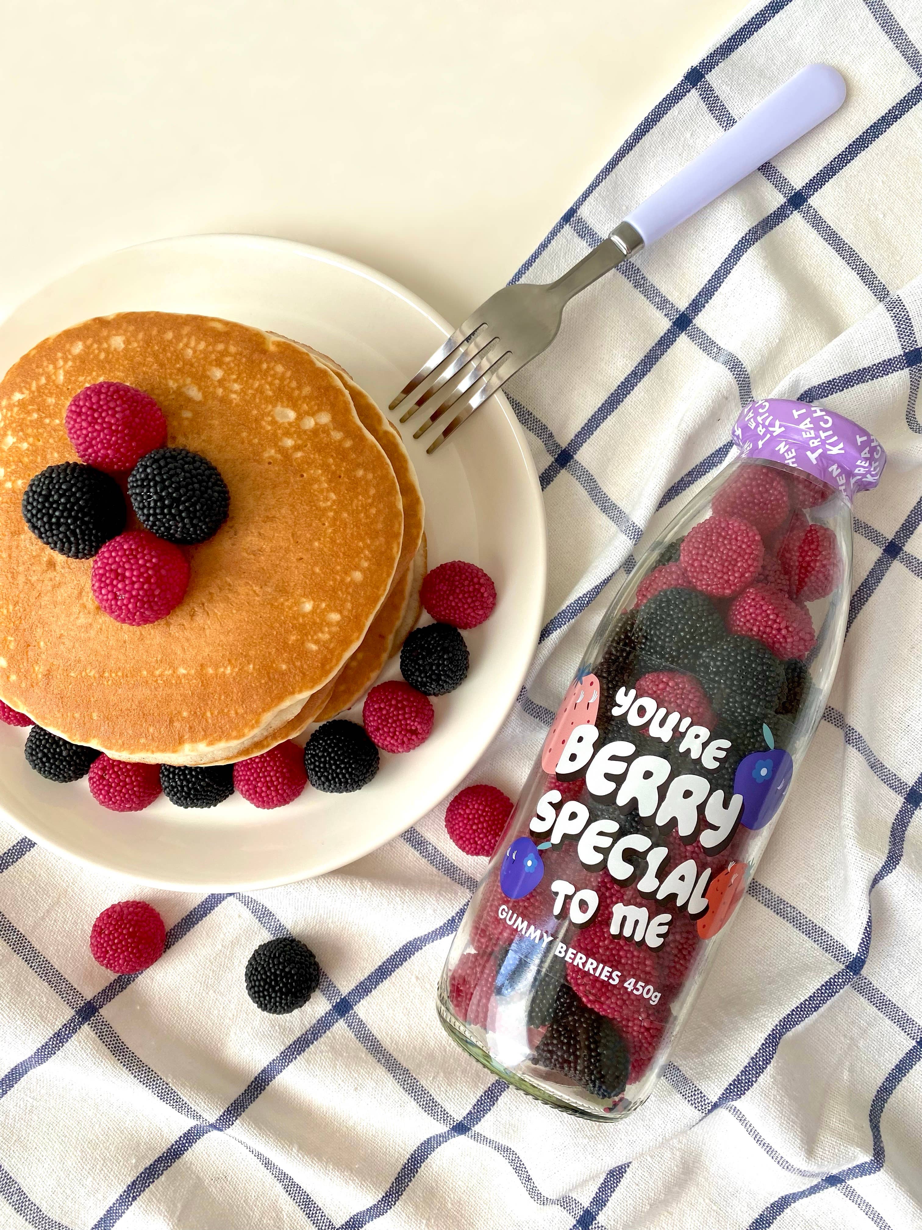 You’re Berry Special Gummy Berries Message Sweet Bottle - Image 4